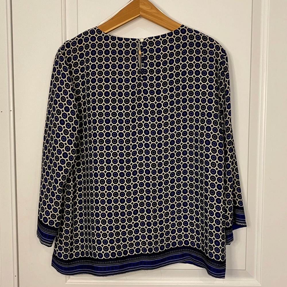 CYNTHIA ROWLEY Beautiful Printed Silky Blouse - Picture 6 of 8